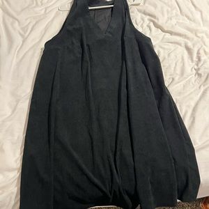 Black sleeveless cover dress